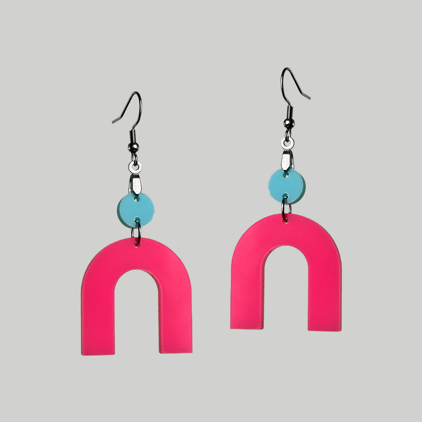 Chic Acrylic Earrings for Trendsetting: Statement accessories for a bold and fashionable look.